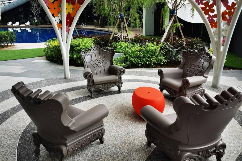 HappyHome @ Arte Mont Kiara Kuala Lumpur Hartamas Damansara Luaran gambar